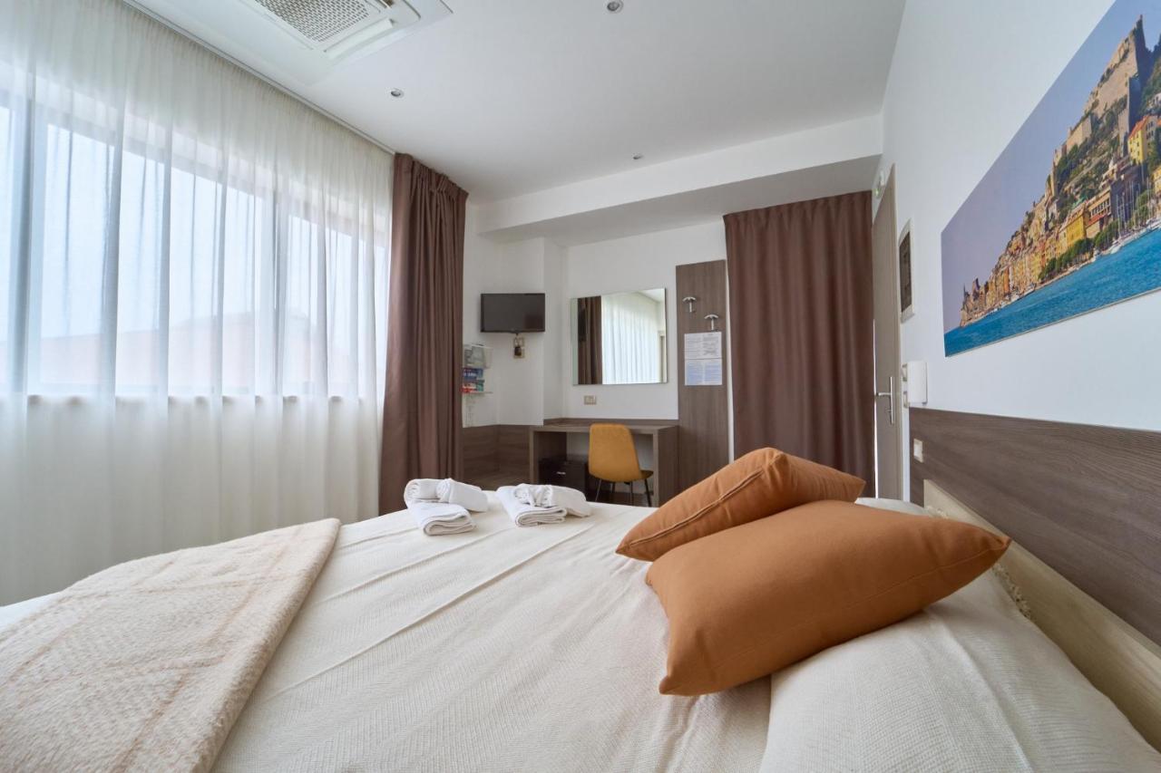 Firmafede Guest House Sarzana Ngoại thất bức ảnh
